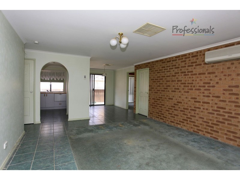 7/14 Tristan Court, Lavington NSW 2641
