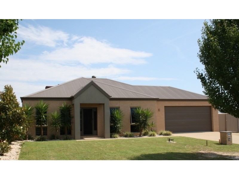 18 Hemlock Court, Baranduda VIC 3691