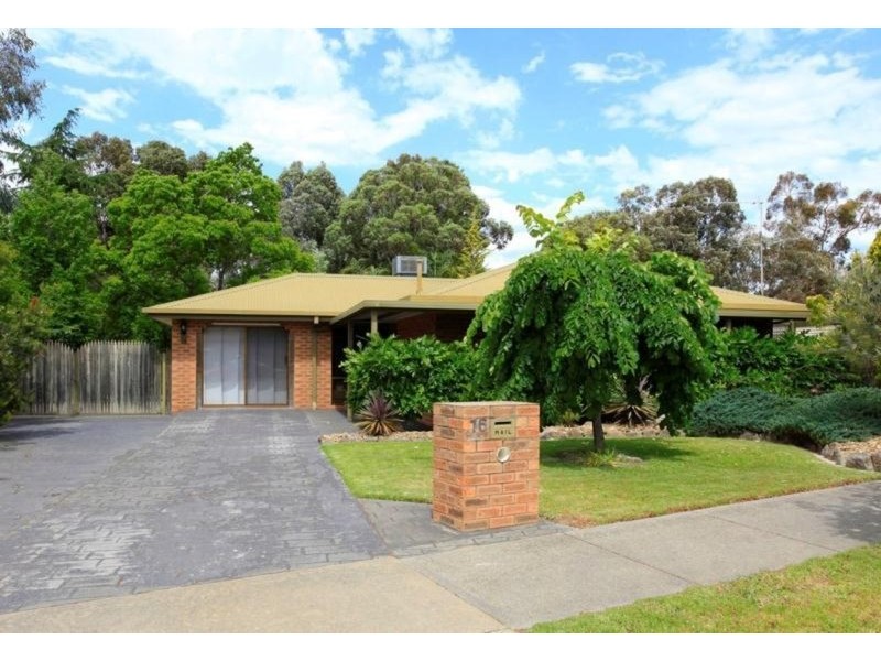 16 Chifley  Street, Wodonga VIC 3690