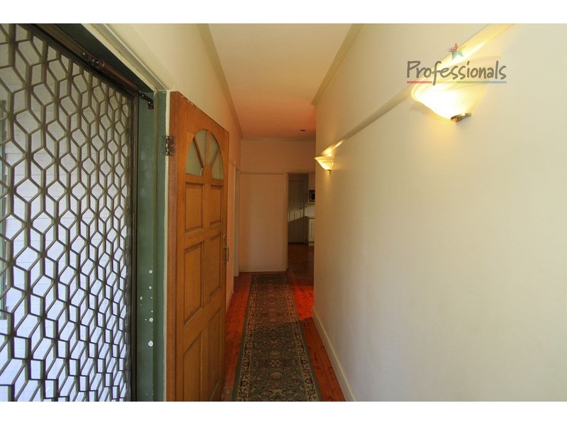 449 Wantigong Street, Albury NSW 2640