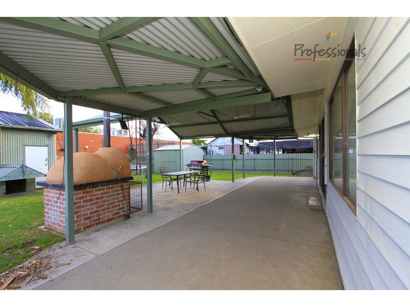 449 Wantigong Street, Albury NSW 2640
