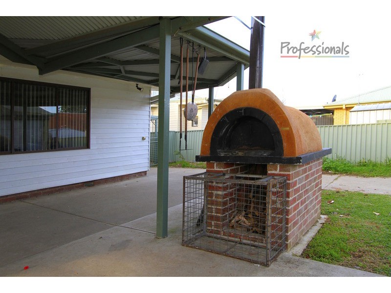 449 Wantigong Street, Albury NSW 2640