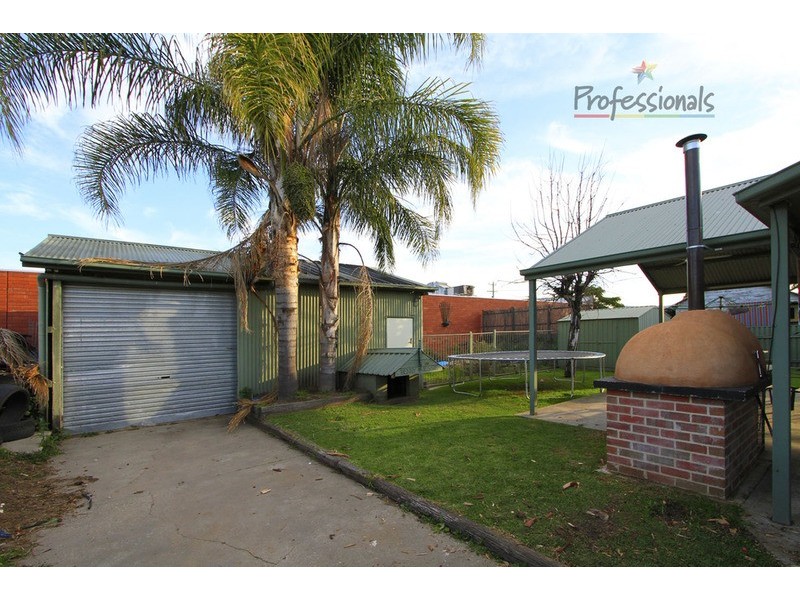 449 Wantigong Street, Albury NSW 2640