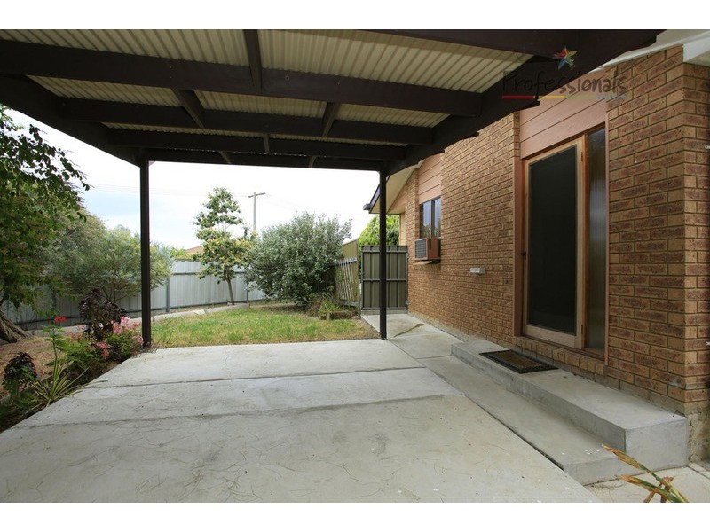 2/22 Campbell  Avenue, Wodonga VIC 3690