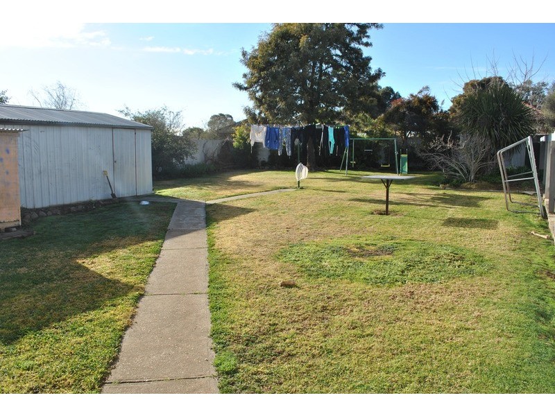 22 Gayview  Drive, Wodonga VIC 3690