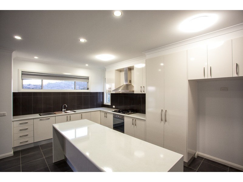 6 Cardamine Road, Bandiana VIC 3694