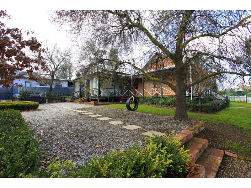 1-3 Harkins Street, Chiltern VIC 3683