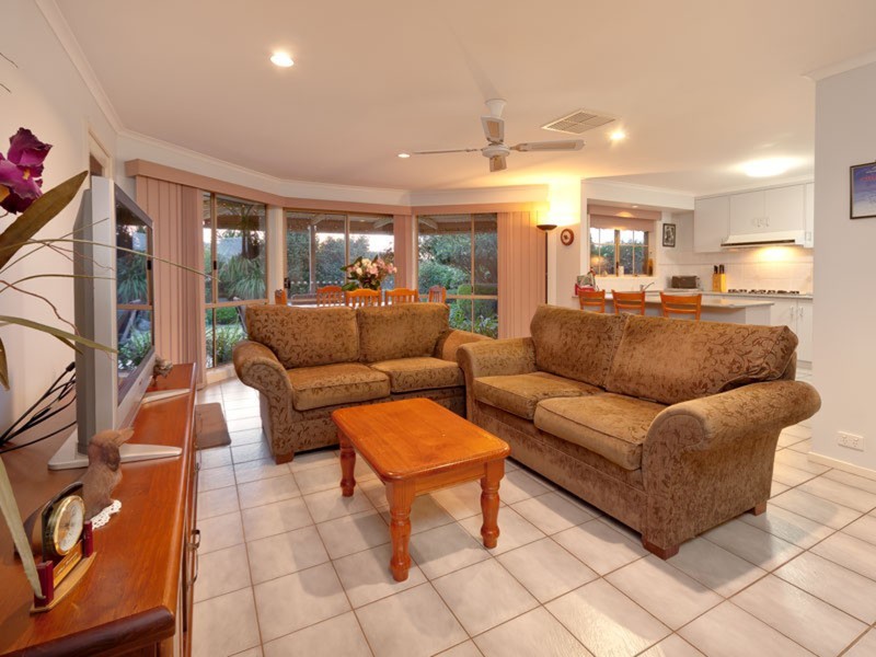 43 Sans Souci Drive, Wodonga VIC 3690