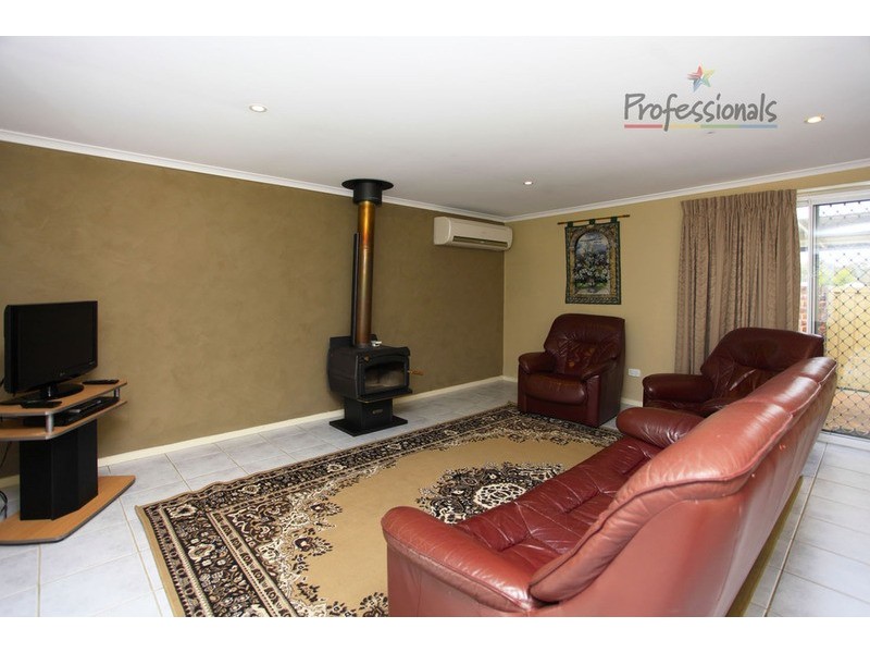 16 Flax Street, Baranduda VIC 3691