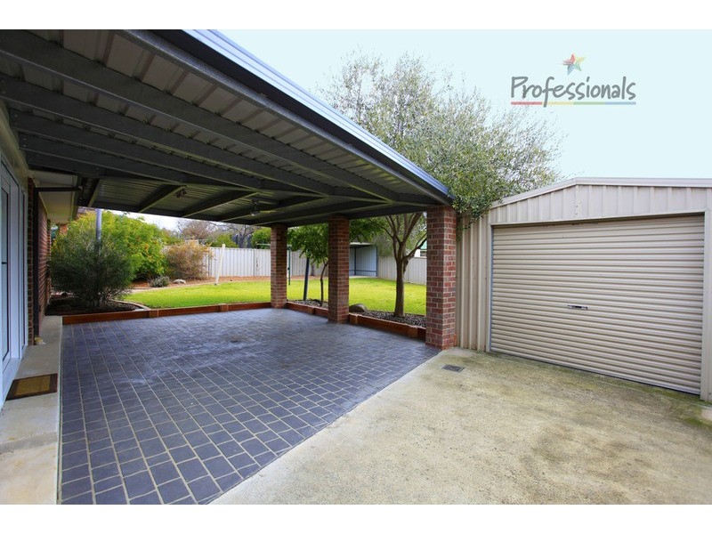 16 Flax Street, Baranduda VIC 3691