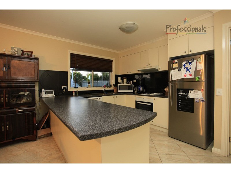 26 Ware Avenue, Wodonga VIC 3690