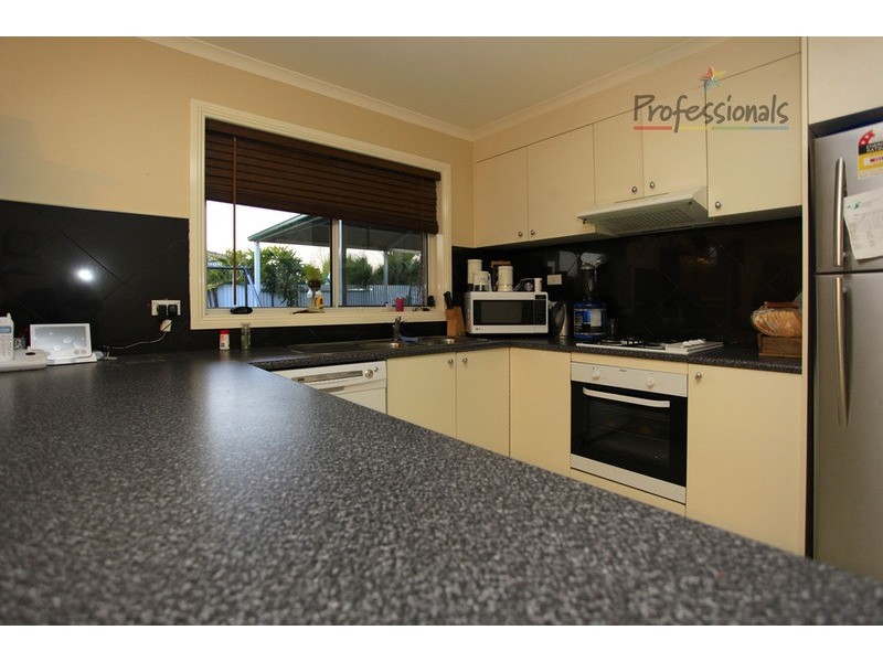 26 Ware Avenue, Wodonga VIC 3690