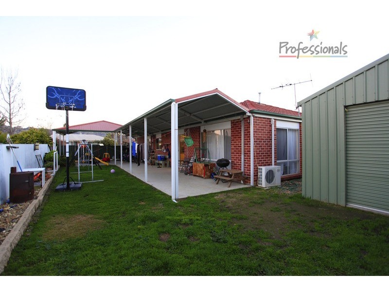 26 Ware Avenue, Wodonga VIC 3690