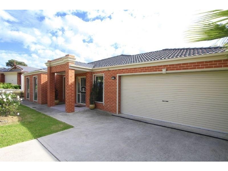 11 Koendiddia Court, Wodonga VIC 3690