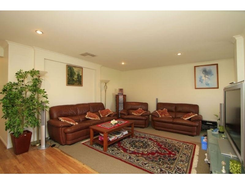 11 Koendiddia Court, Wodonga VIC 3690