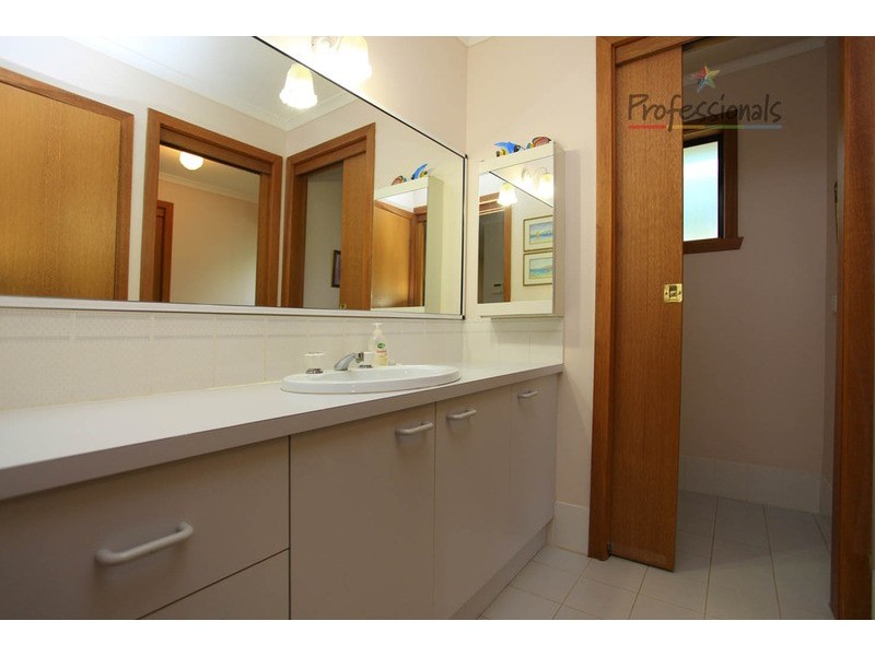 17 Shiels Court, Wodonga VIC 3690