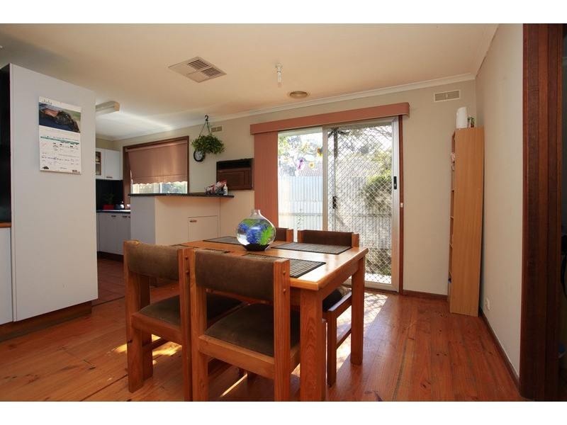 50 Nordsvan  Drive, West Wodonga VIC 3690