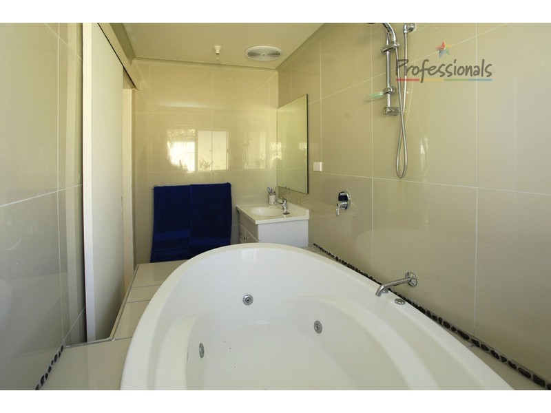 2/2 Sinnett Court, Wodonga VIC 3690