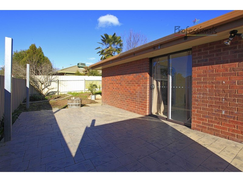 2/2 Sinnett Court, Wodonga VIC 3690