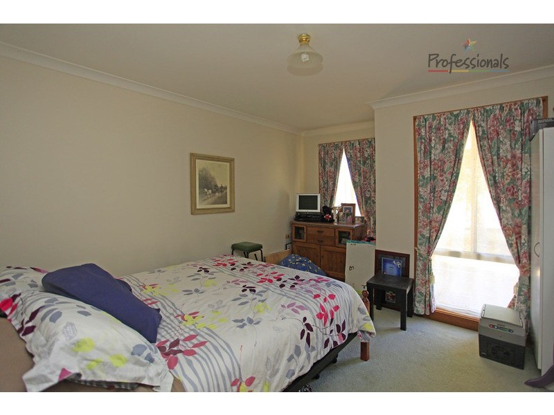 4 Tyrell  Court, West Wodonga VIC 3690