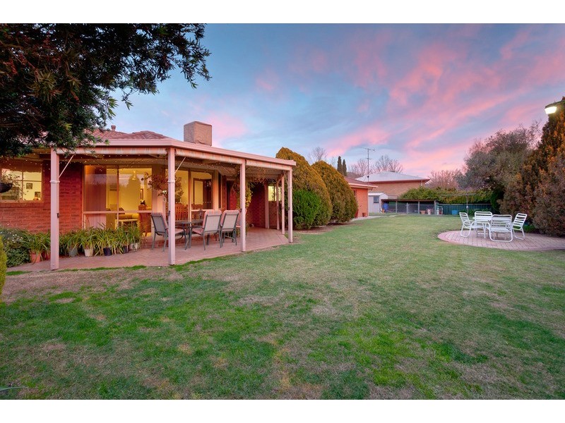 43 Sans Souci Drive, Wodonga VIC 3690