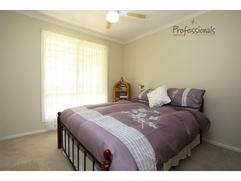 2 Lightwood  Drive, Wodonga VIC 3690