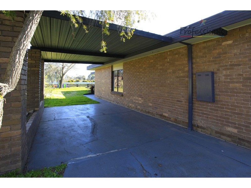 5 Dickson Court, Chiltern VIC 3683