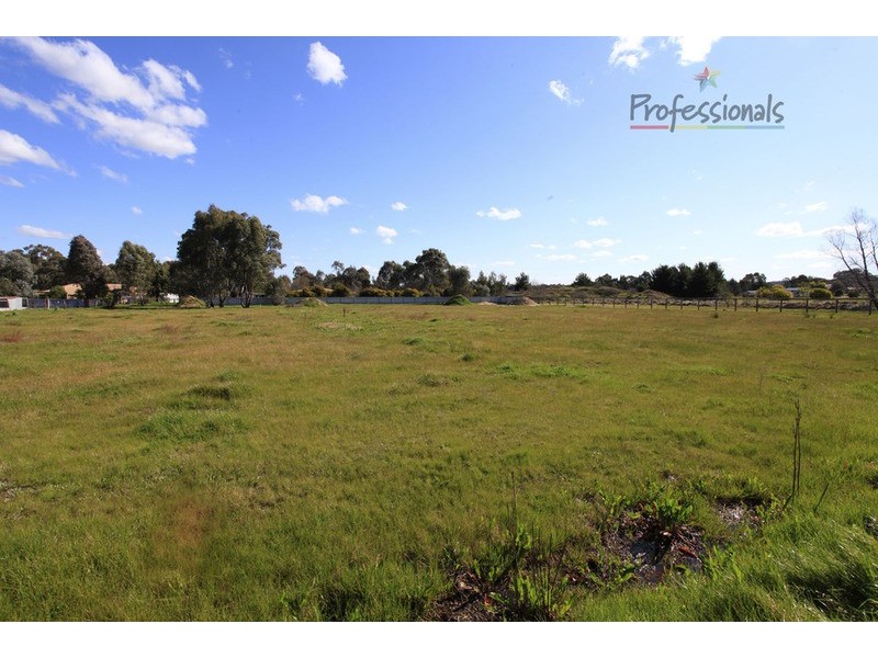 5 Dickson Court, Chiltern VIC 3683