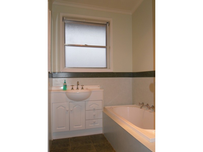 33 London Road, Wodonga VIC 3690