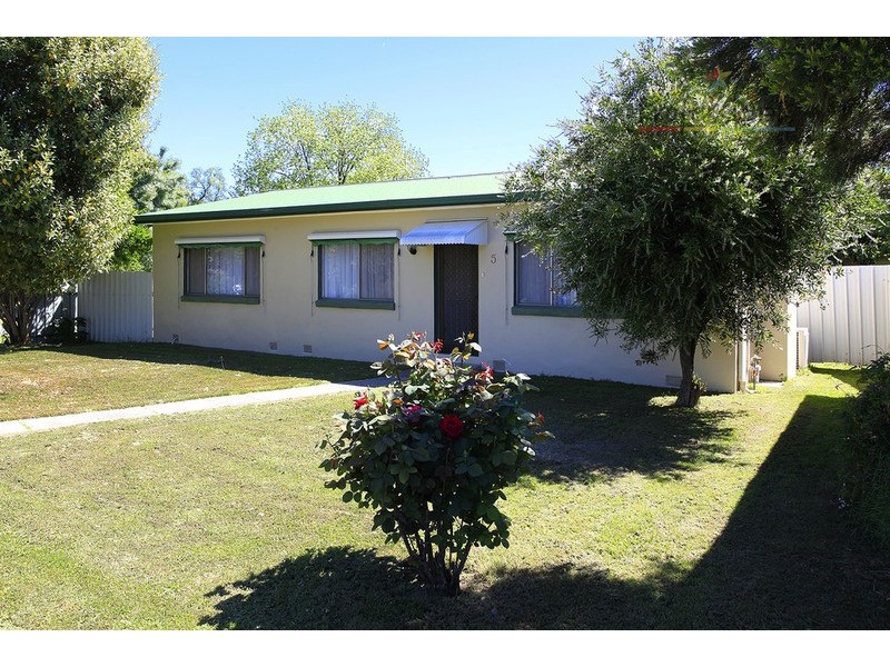 5 Kilgour Street, Chiltern VIC 3683