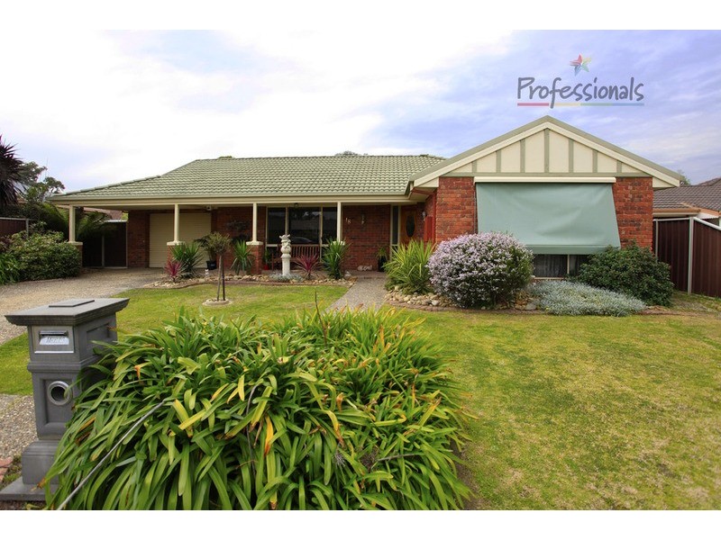 18 Bullara Court, Lavington NSW 2641