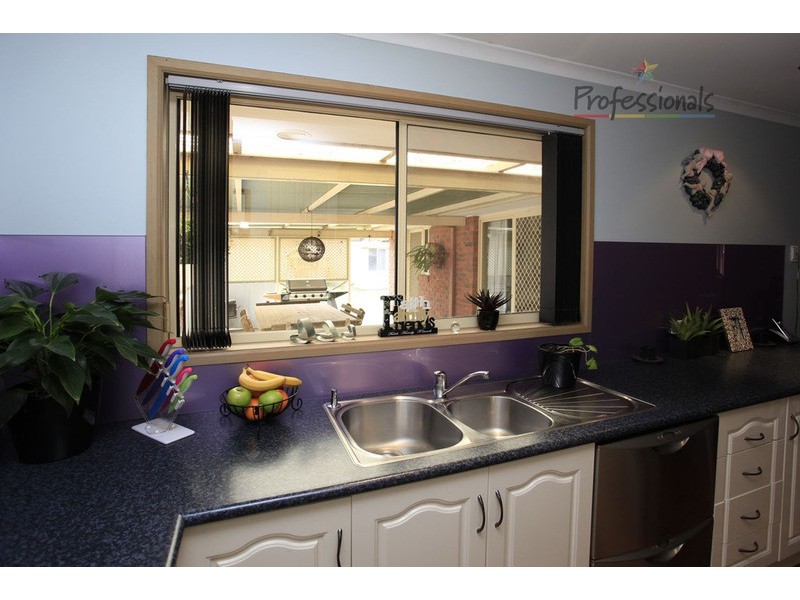 18 Bullara Court, Lavington NSW 2641