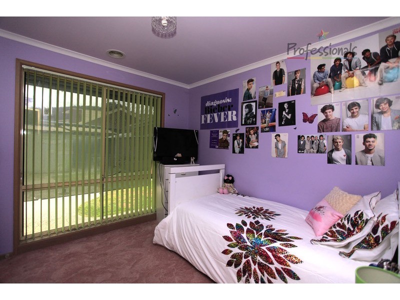 18 Bullara Court, Lavington NSW 2641