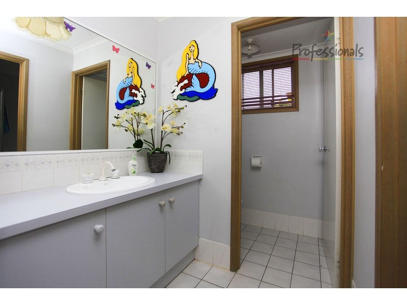 18 Bullara Court, Lavington NSW 2641