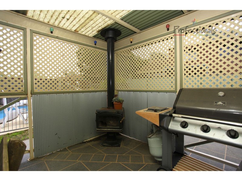 18 Bullara Court, Lavington NSW 2641