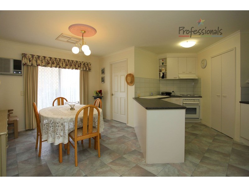 8 Jevington Drive, Wodonga VIC 3690