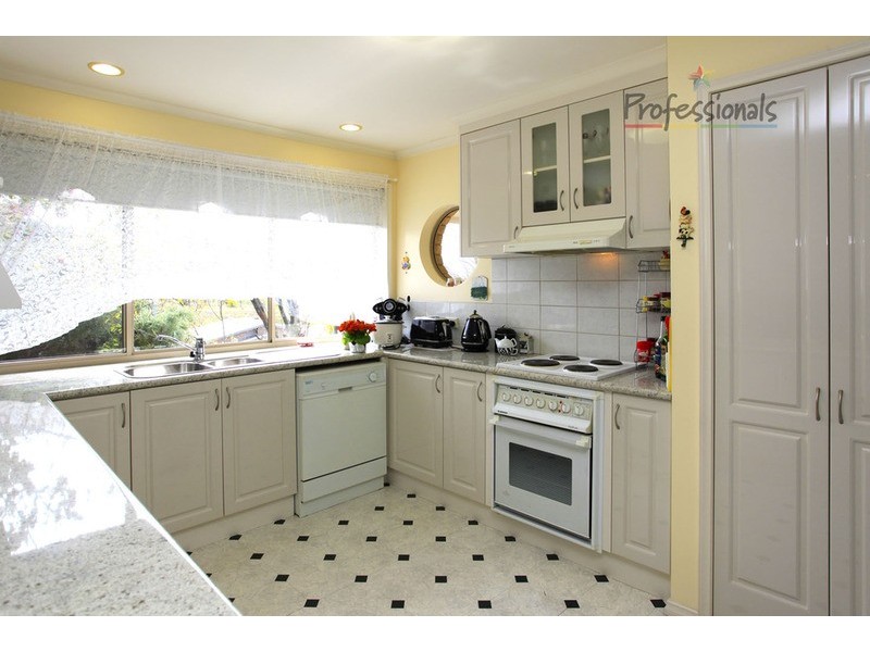 8 Jevington Drive, Wodonga VIC 3690