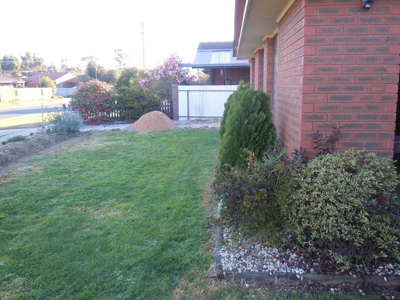 2/19 Roseland Road, West Wodonga VIC 3690