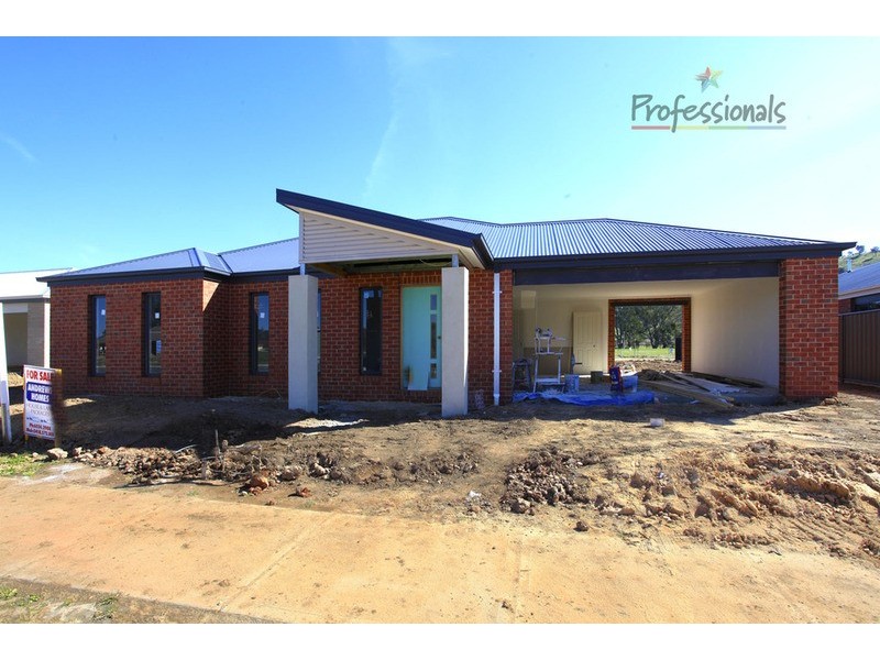 28 Thorpe Avenue, Killara VIC 3691