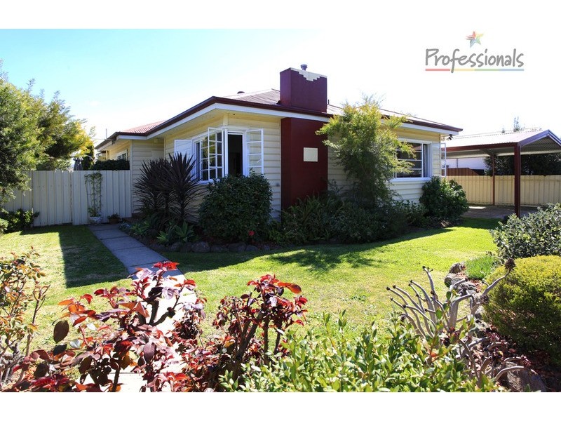 73 Mitchell  Street, Wodonga VIC 3690