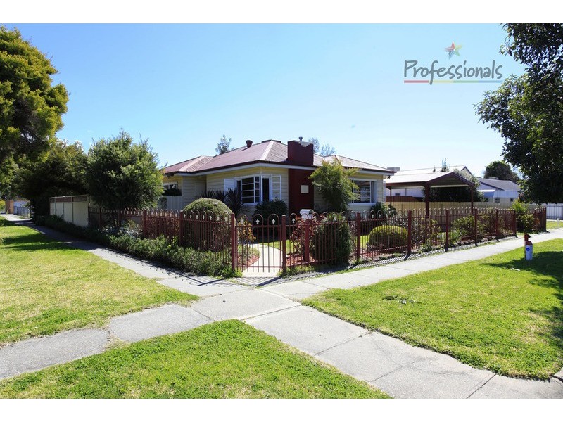 73 Mitchell  Street, Wodonga VIC 3690