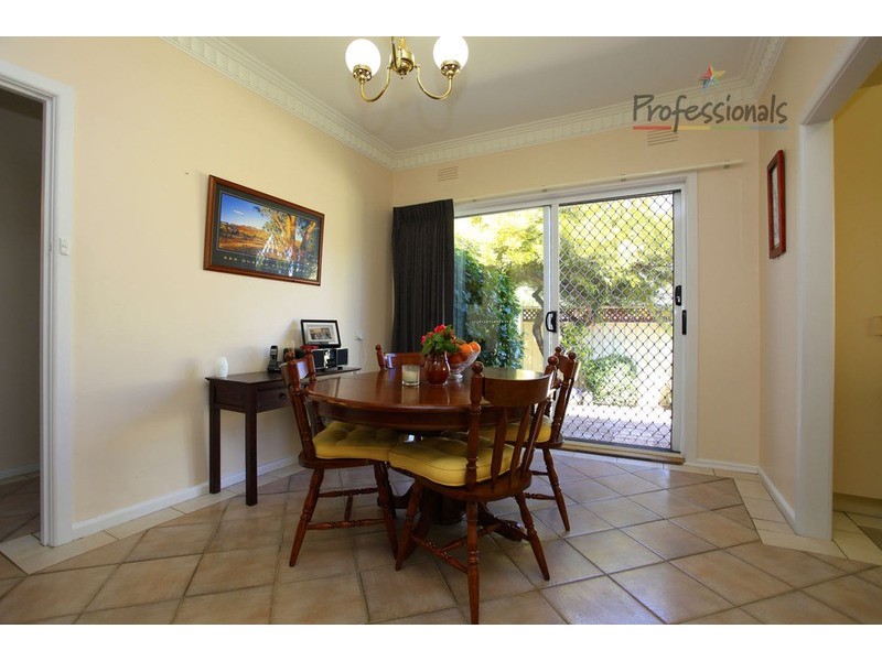 73 Mitchell  Street, Wodonga VIC 3690