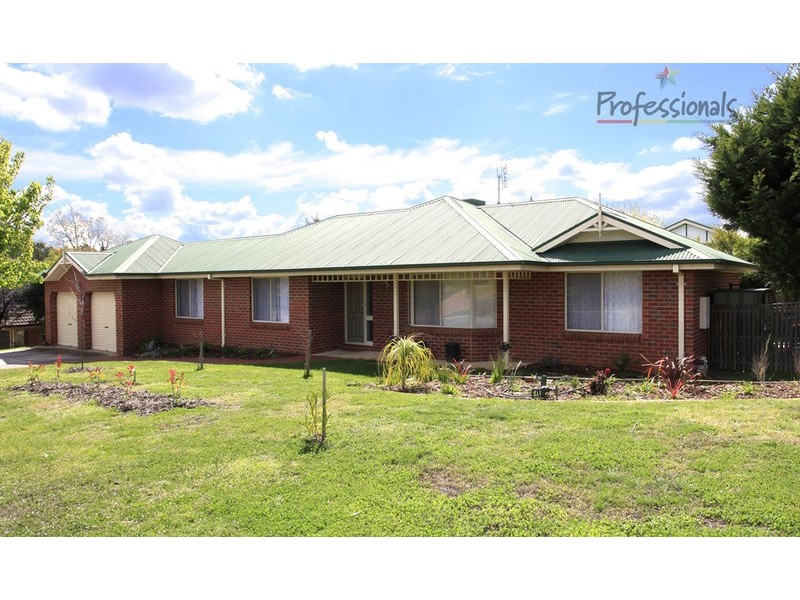 1 Eagle  Court, Wodonga VIC 3690