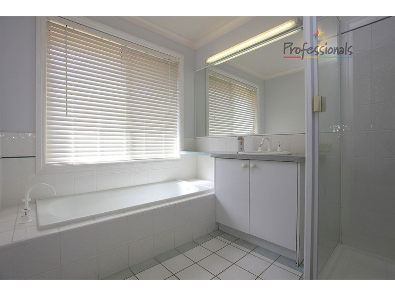 1 Eagle  Court, Wodonga VIC 3690