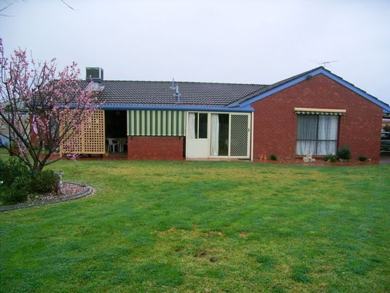 75 Mayfair Drive, Wodonga VIC 3690