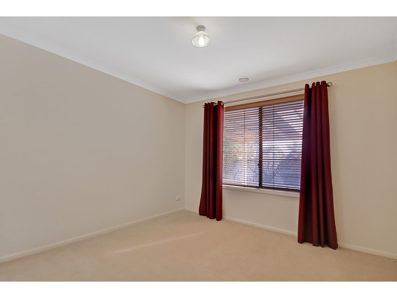 8 Dalton Avenue, Wodonga VIC 3690