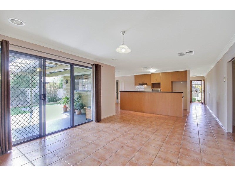 8 Dalton Avenue, Wodonga VIC 3690