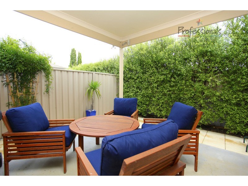 28 Dryandra Way, Thurgoona NSW 2640