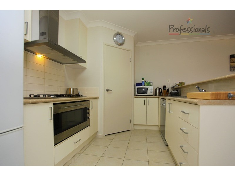 28 Dryandra Way, Thurgoona NSW 2640