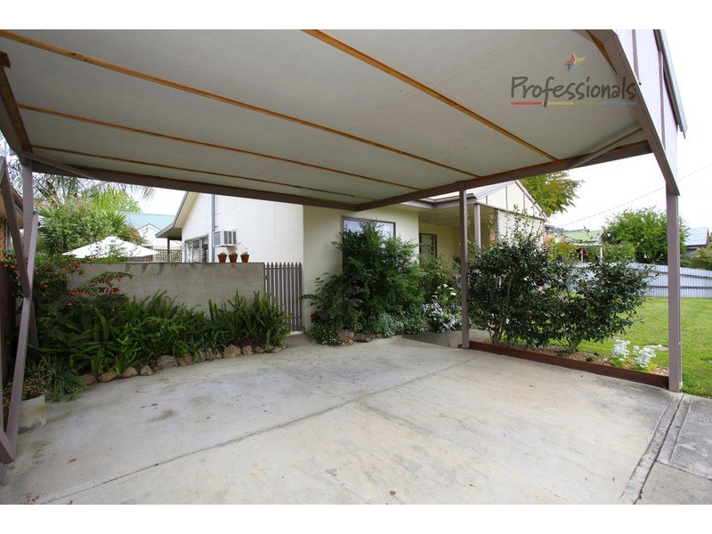 22 Schubert Crescent, Wodonga VIC 3690